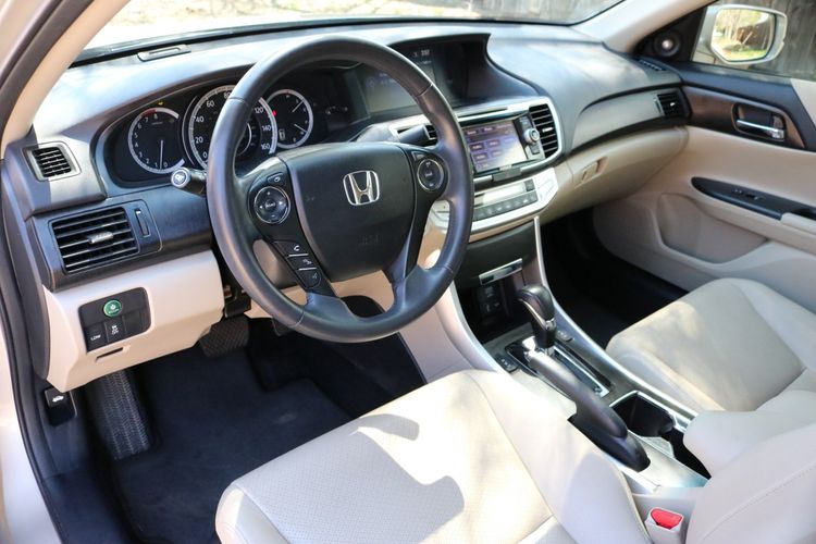 2013 Honda Accord EX-L V6 | Victory Motors of Colorado