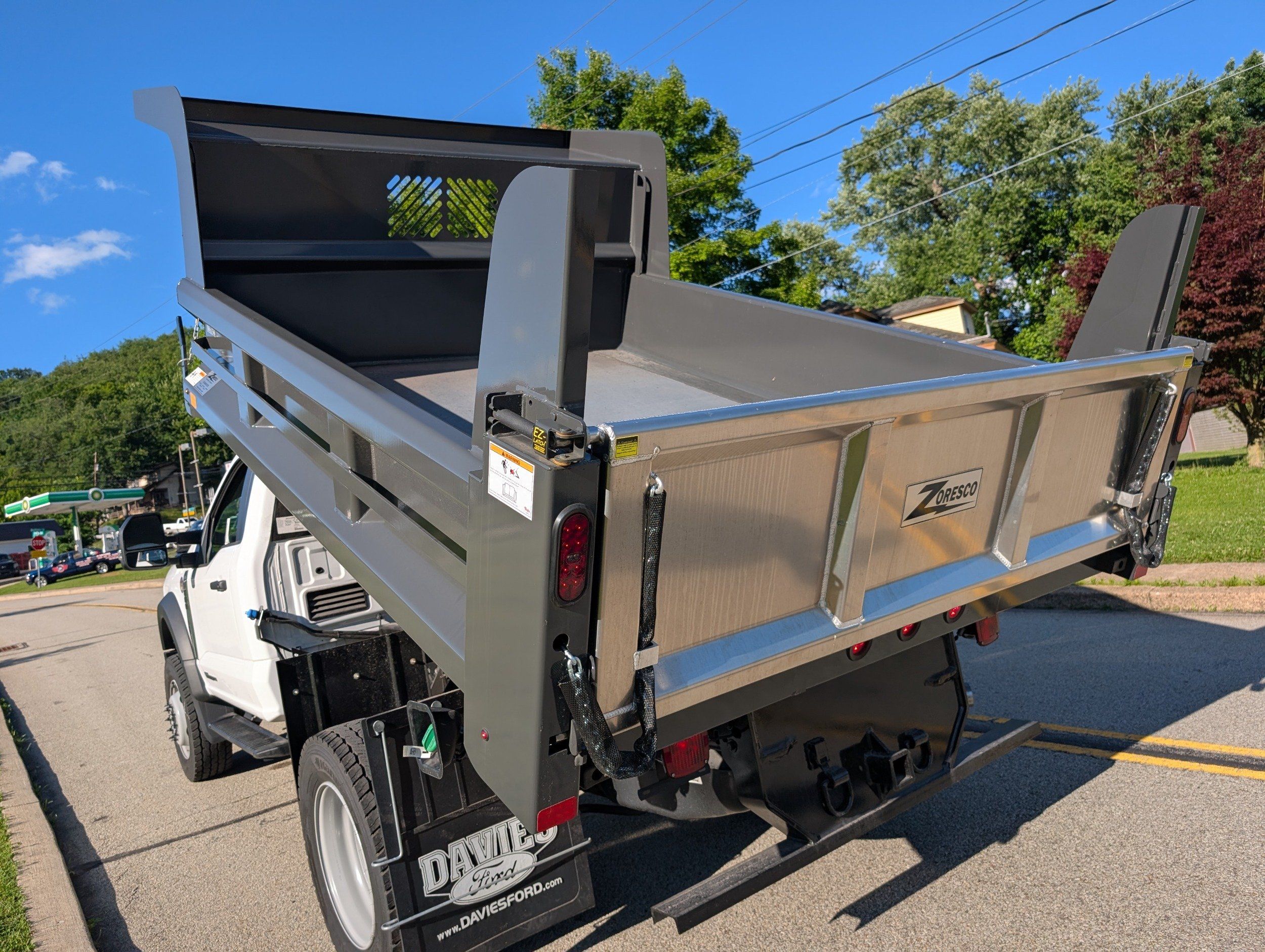 2025 Ford F-600 Super Duty Chassis Cab XL - Photo 49