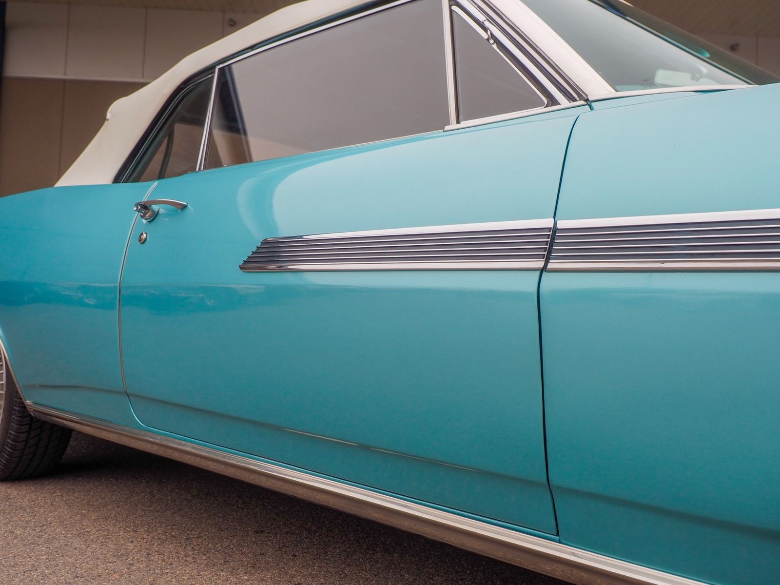 1963 Pontiac Bonneville 25
