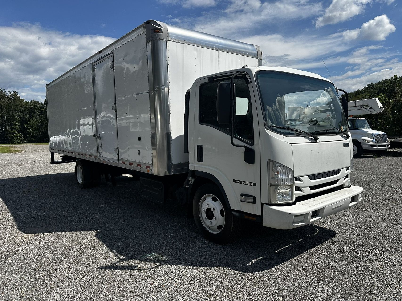 2017 Isuzu NRR 6