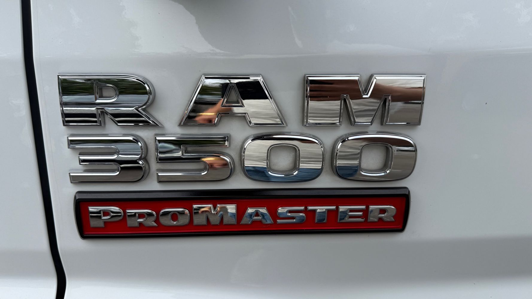 2022 Ram 3500 photo 16