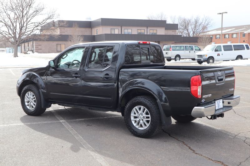 2016 Nissan Frontier Photos