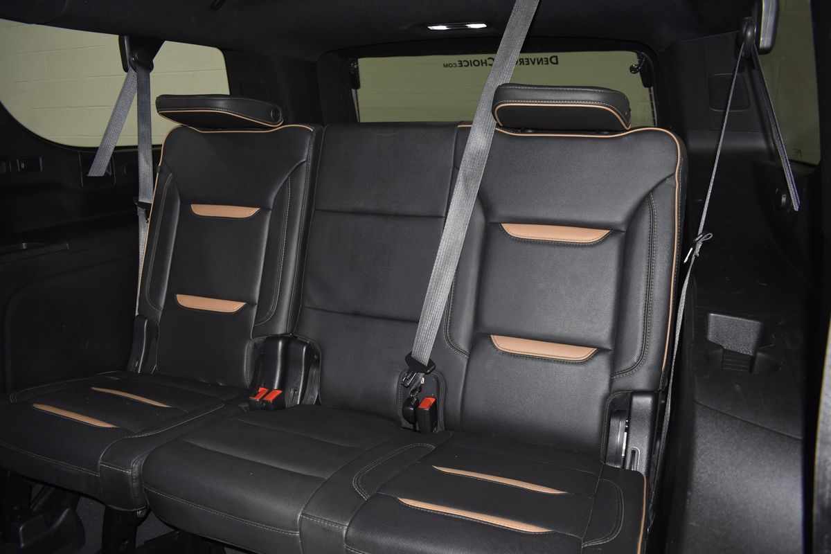 2022 GMC Yukon XL 4WD AT4