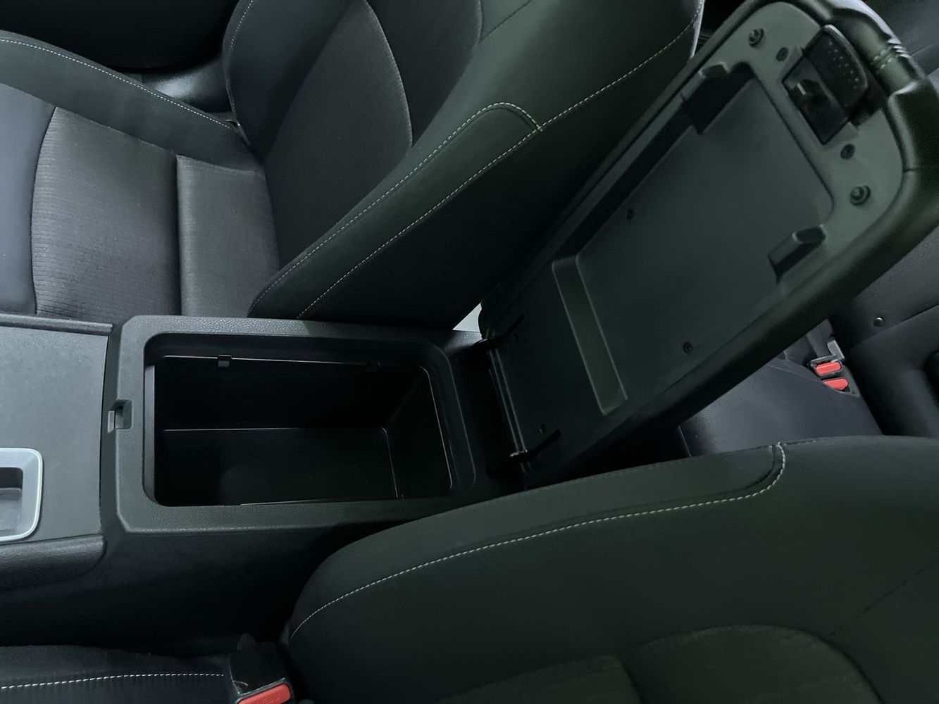 2025 Nissan Altima SV - Photo 24