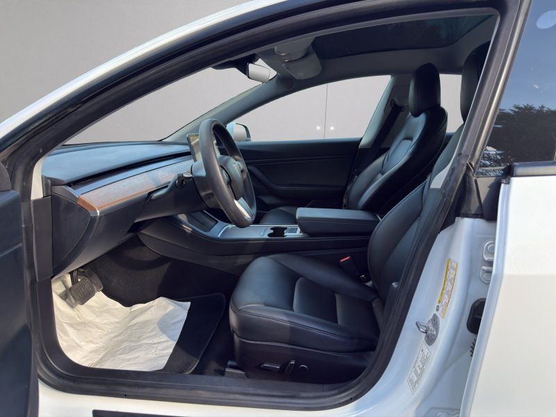 2021 Tesla Model 3 Long Range photo 9