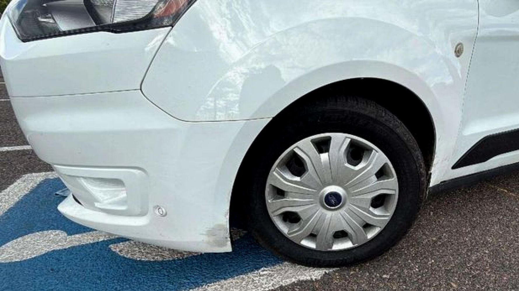 2020 Ford Transit Connect XLT photo 16