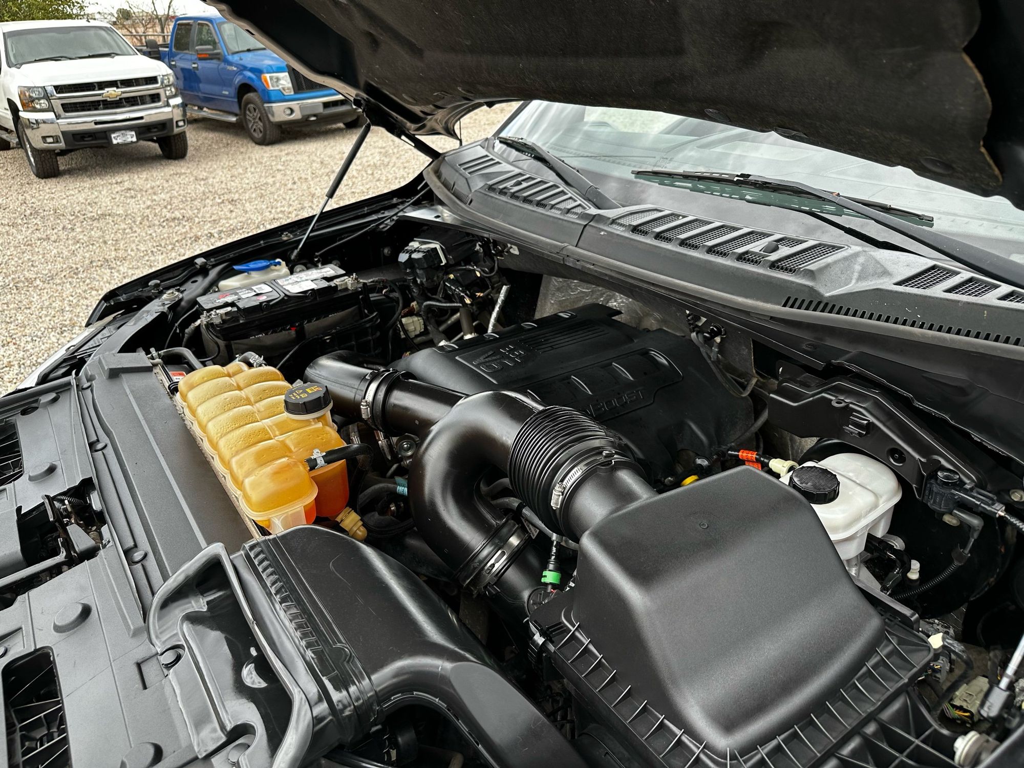 2016 Ford F-150 Lariat photo 41