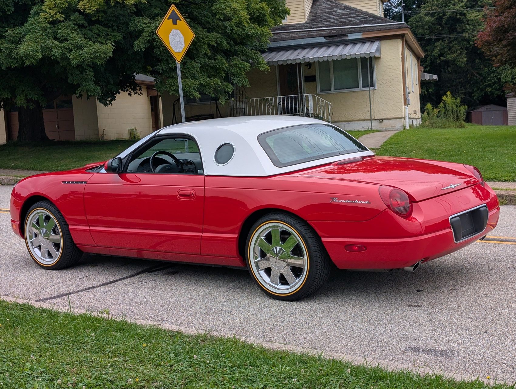 2002 Ford Thunderbird 121