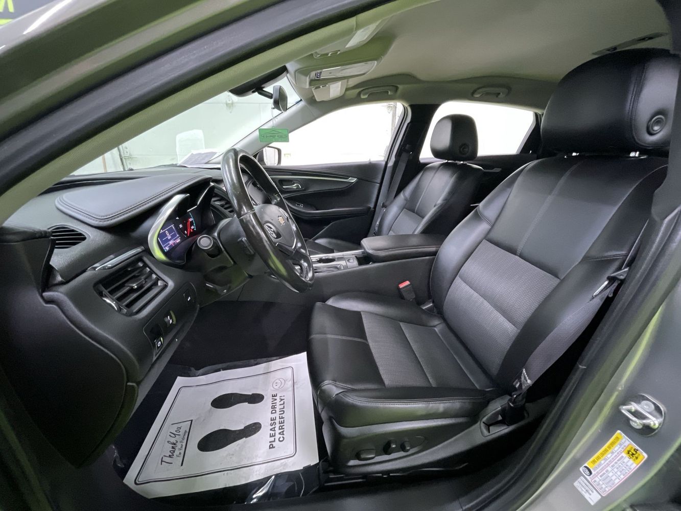 2017 Chevrolet Impala 1LT photo 14