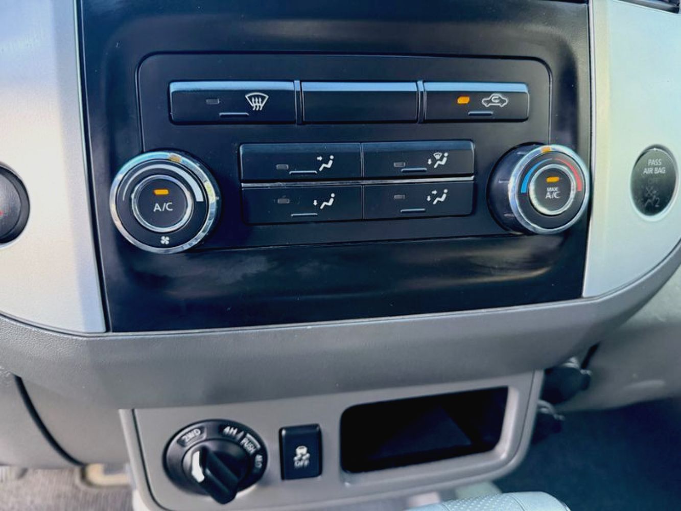 2016 Nissan Frontier SV photo 20