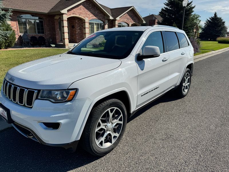 2018 Jeep Grand Cherokee Limited Sterling Edition
