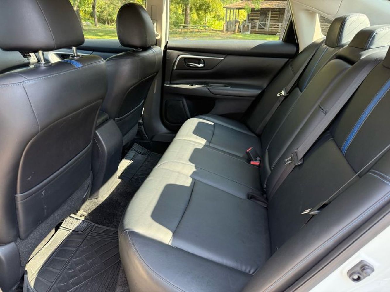 2018 Nissan Altima 2.5 SR photo 28