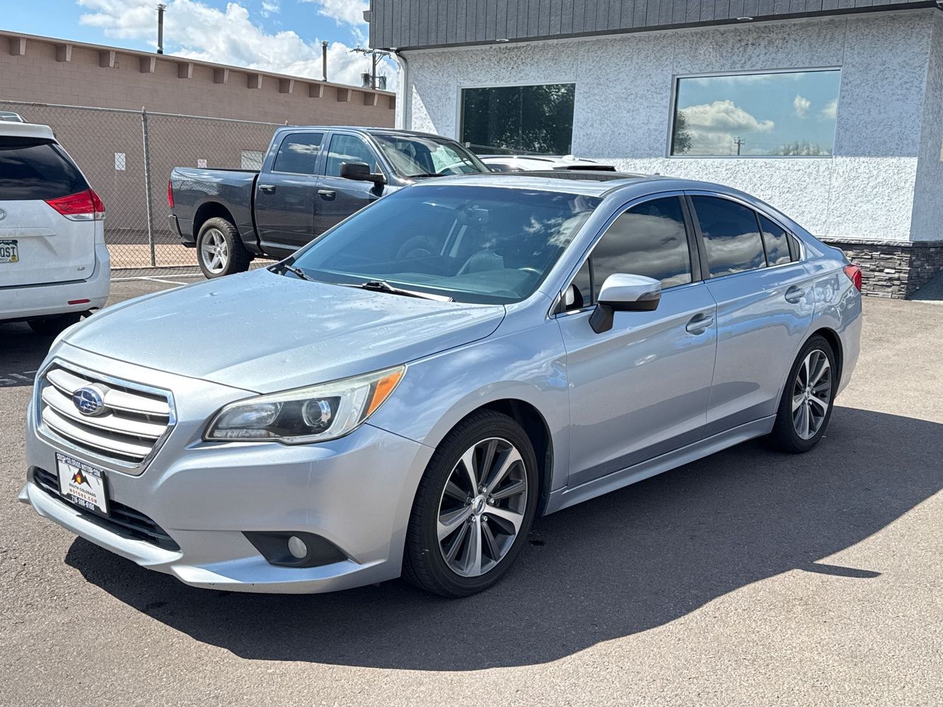 2016 Subaru Legacy 2.5i Limited photo 3