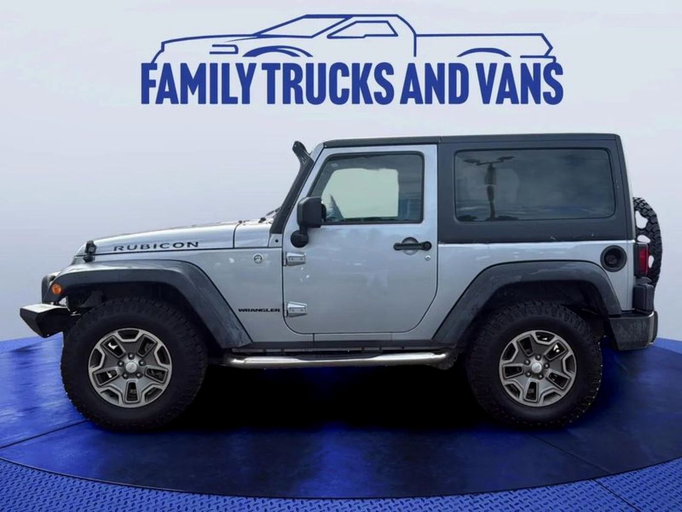 2014 Jeep Wrangler Rubicon photo 2