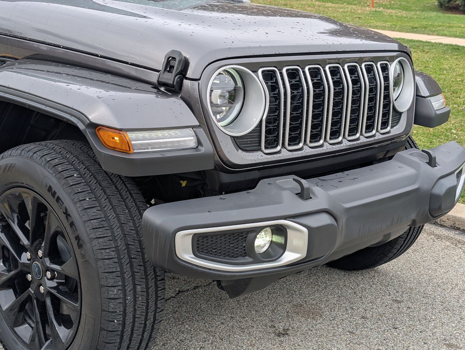 2025 Jeep Wrangler 4xe 11