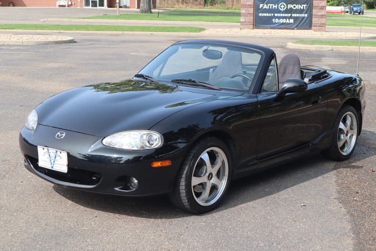 2004 Mazda MX-5 Miata Cloth | Victory Motors of Colorado