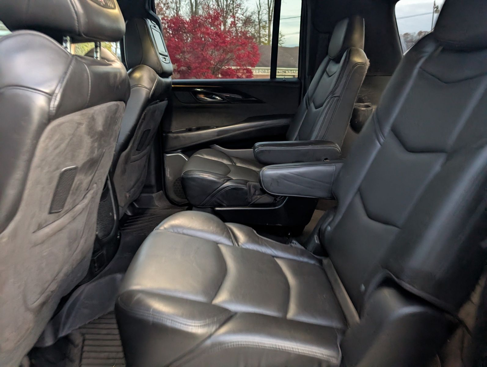 2019 Cadillac Escalade ESV 46