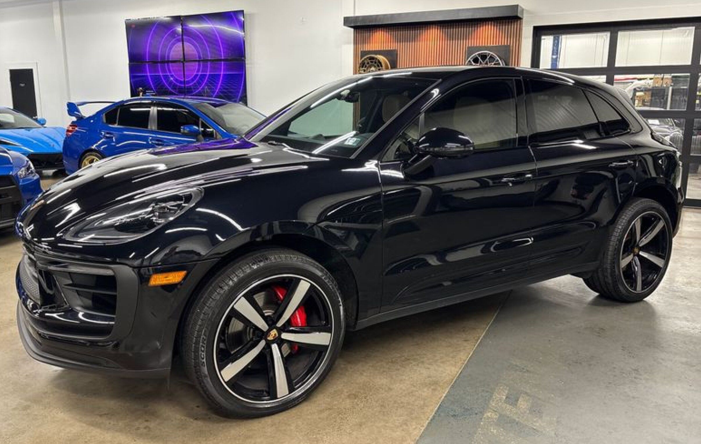 2023 Porsche Macan S's photo