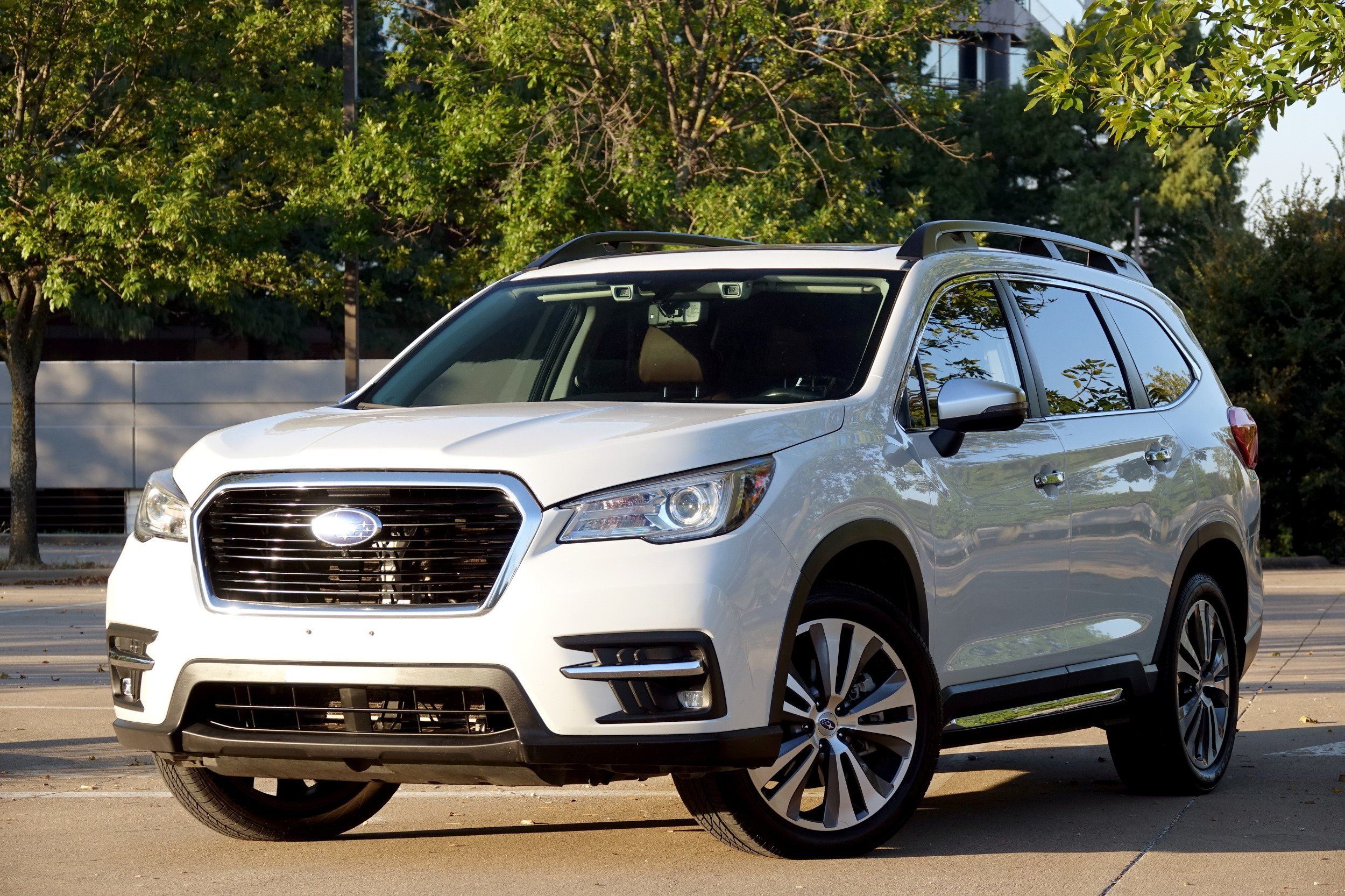 2019 Subaru Ascent Touring photo 2
