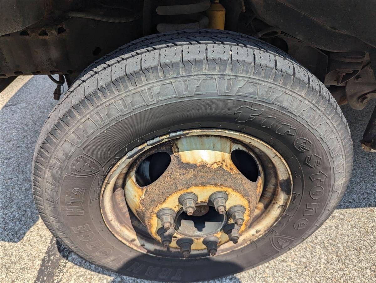 2016 Ford E-Series 49