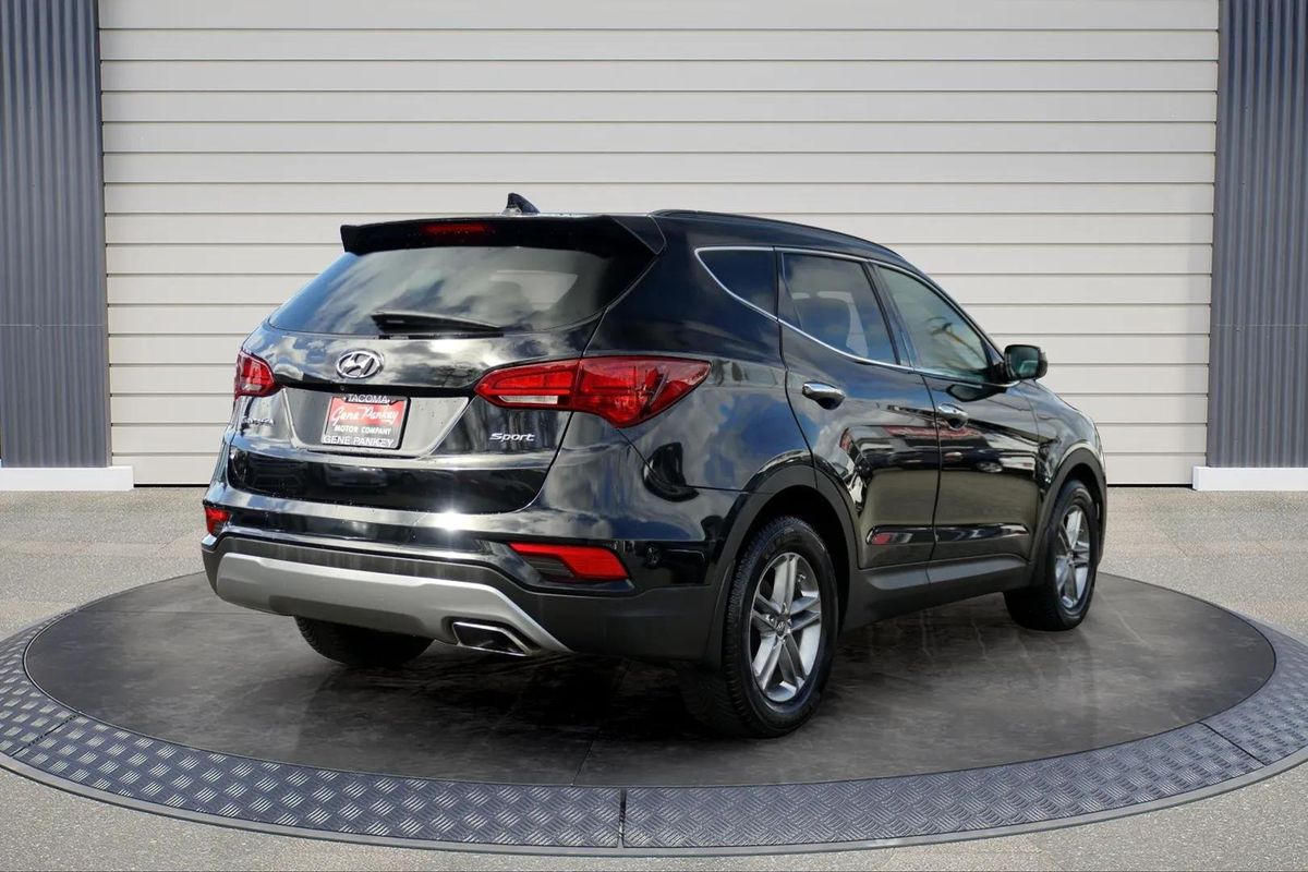 View vehicle photo 7