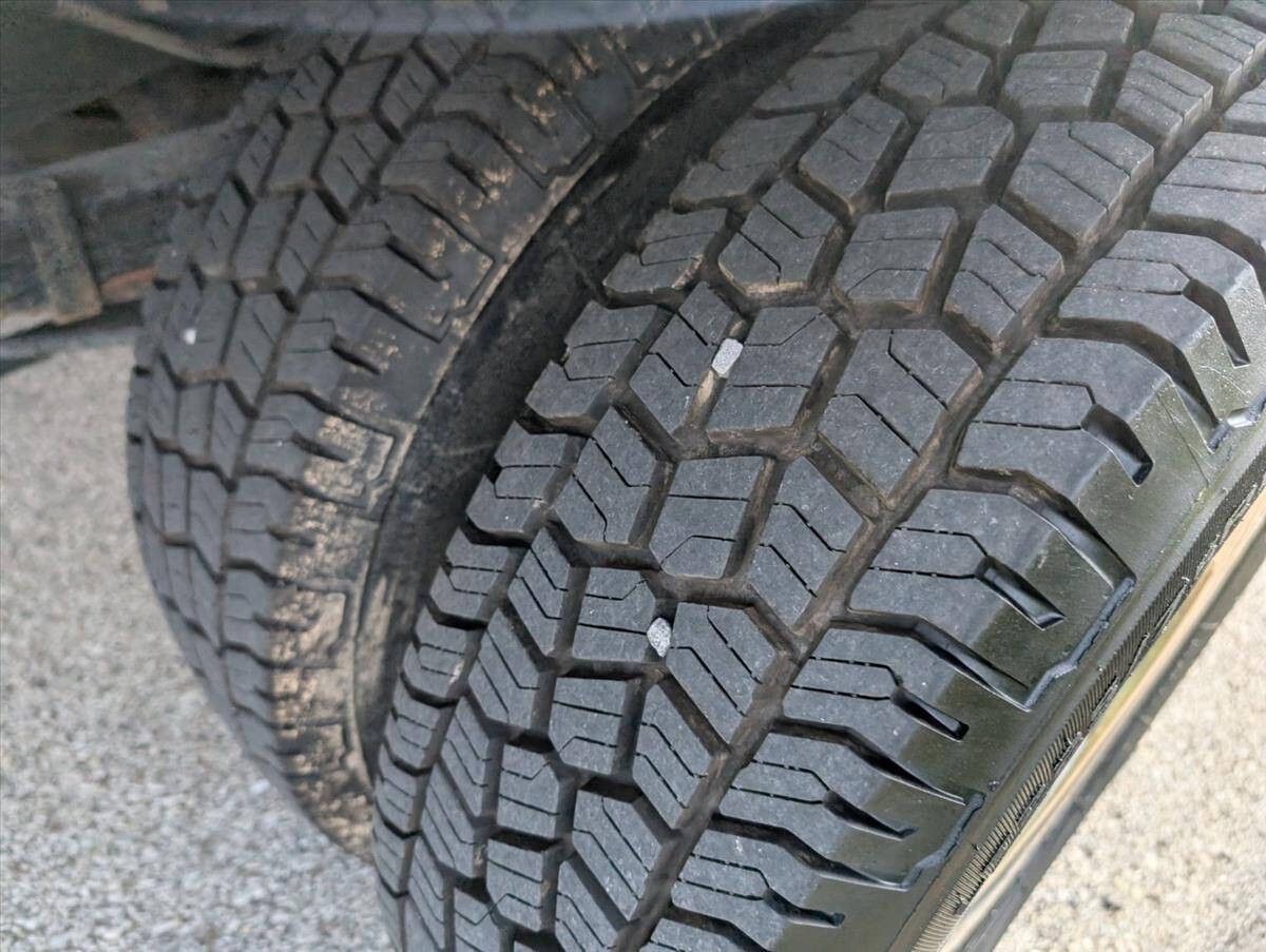 2017 Ford E-Series 42