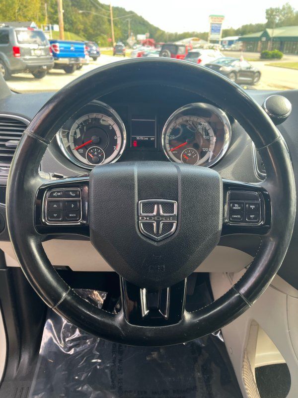 2019 Dodge Grand Caravan SXT photo 19