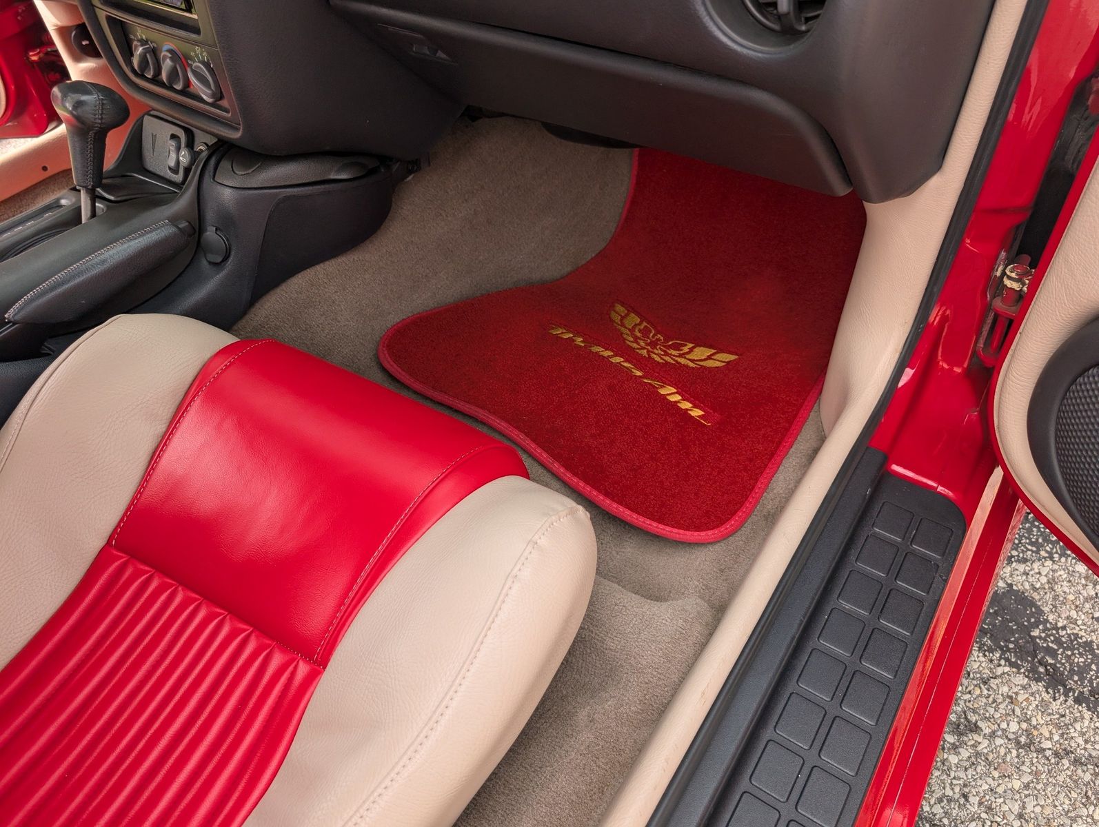 1999 Pontiac Firebird 100