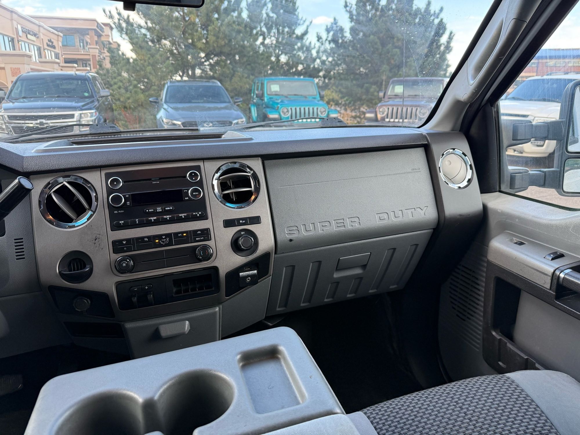 2014 Ford F-350 XLT photo 19