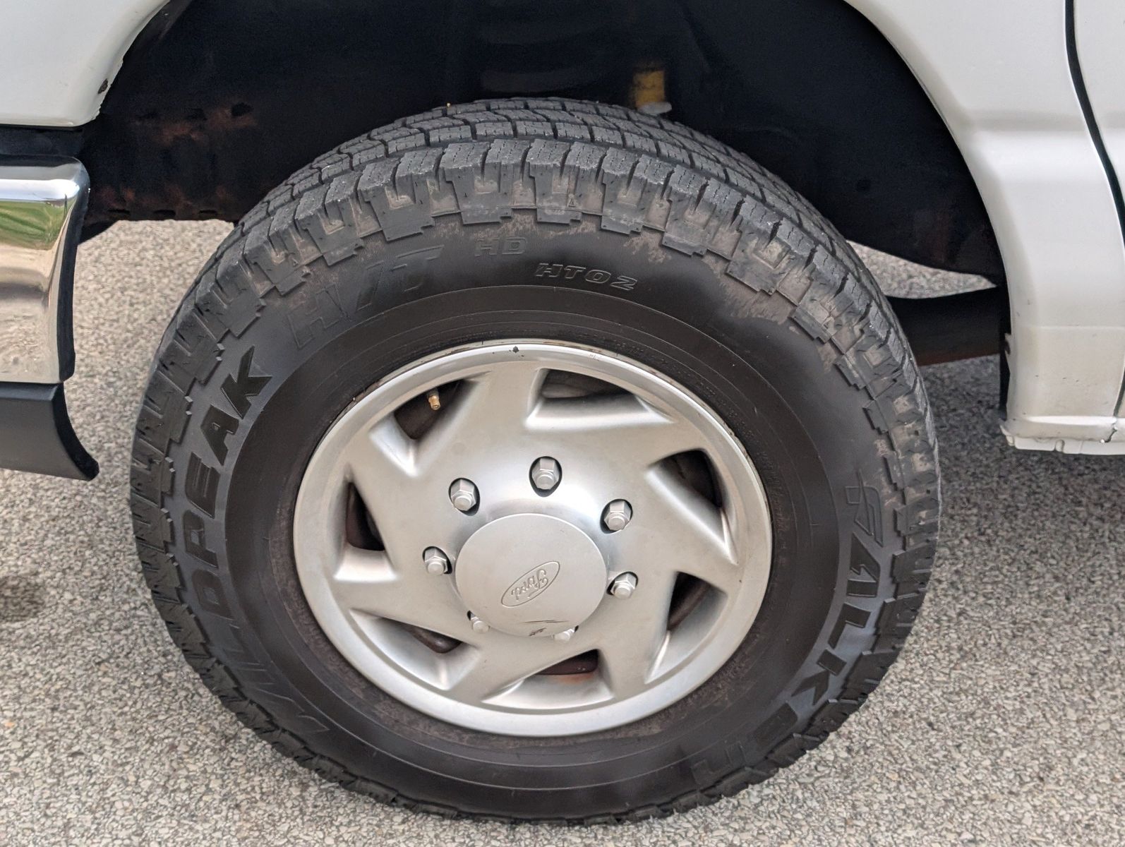 2015 Ford E-Series 47