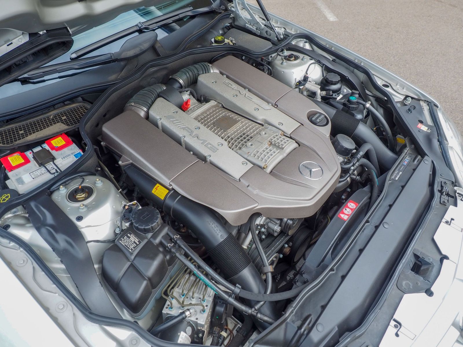 2004 Mercedes-Benz SL-Class 37