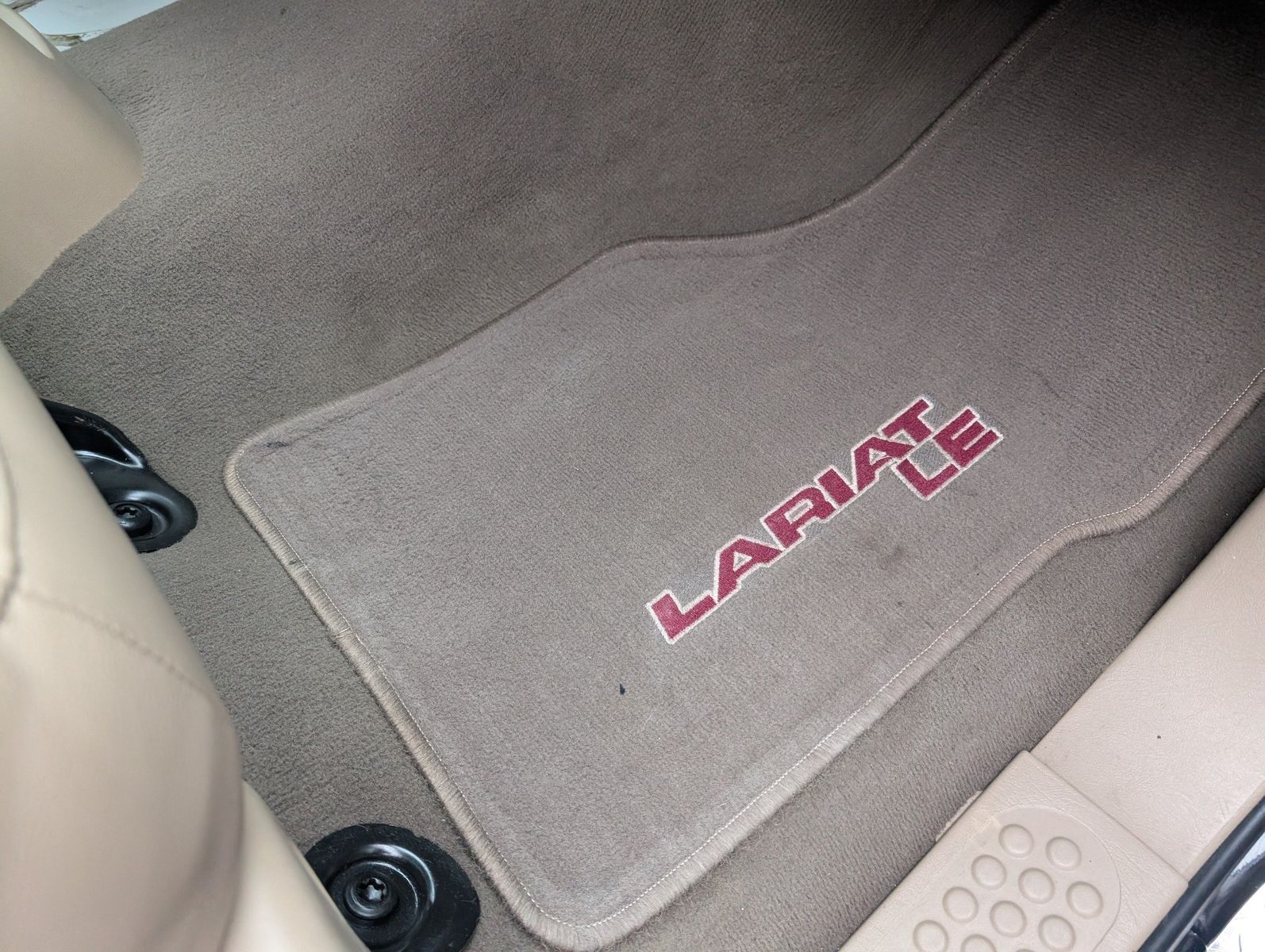 2004 Ford F-350 Super Duty 222