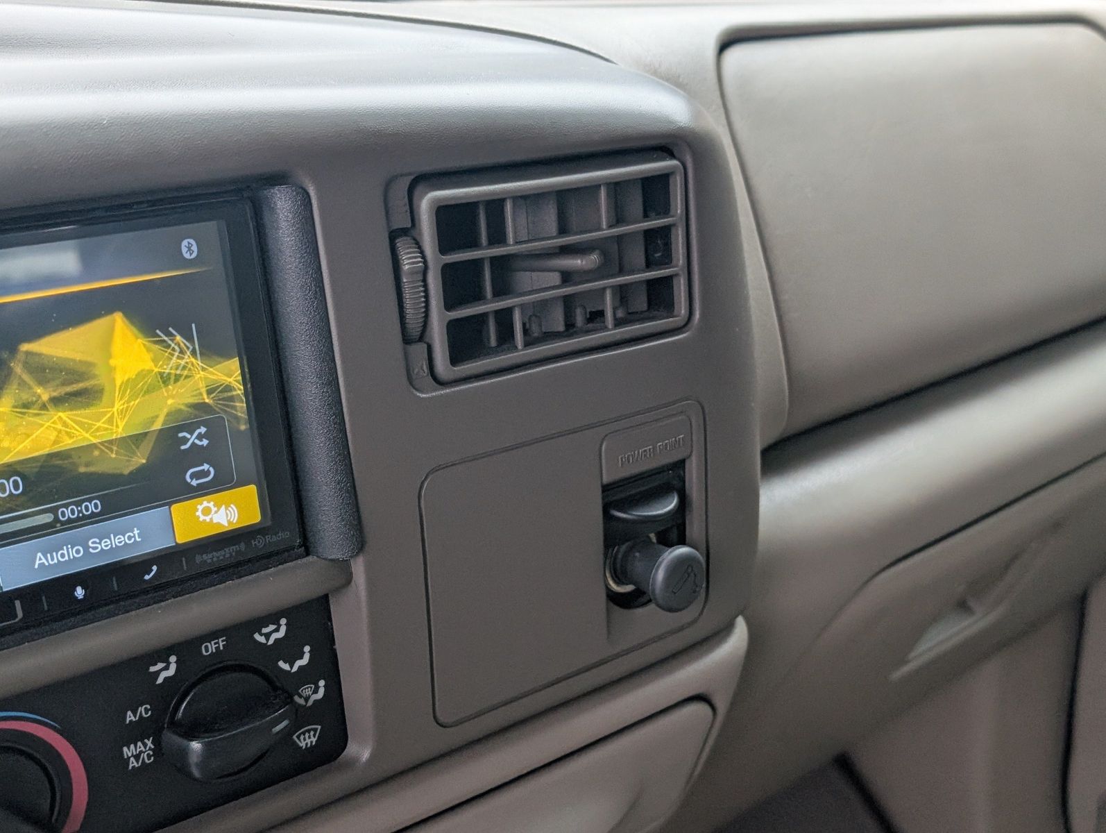 2004 Ford F-350 Super Duty 165