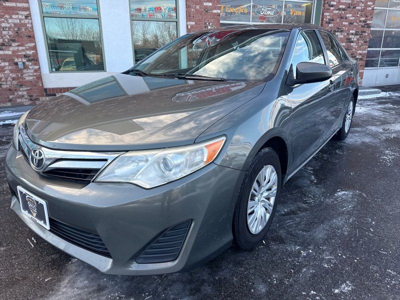 2012 Toyota Camry L's photo
