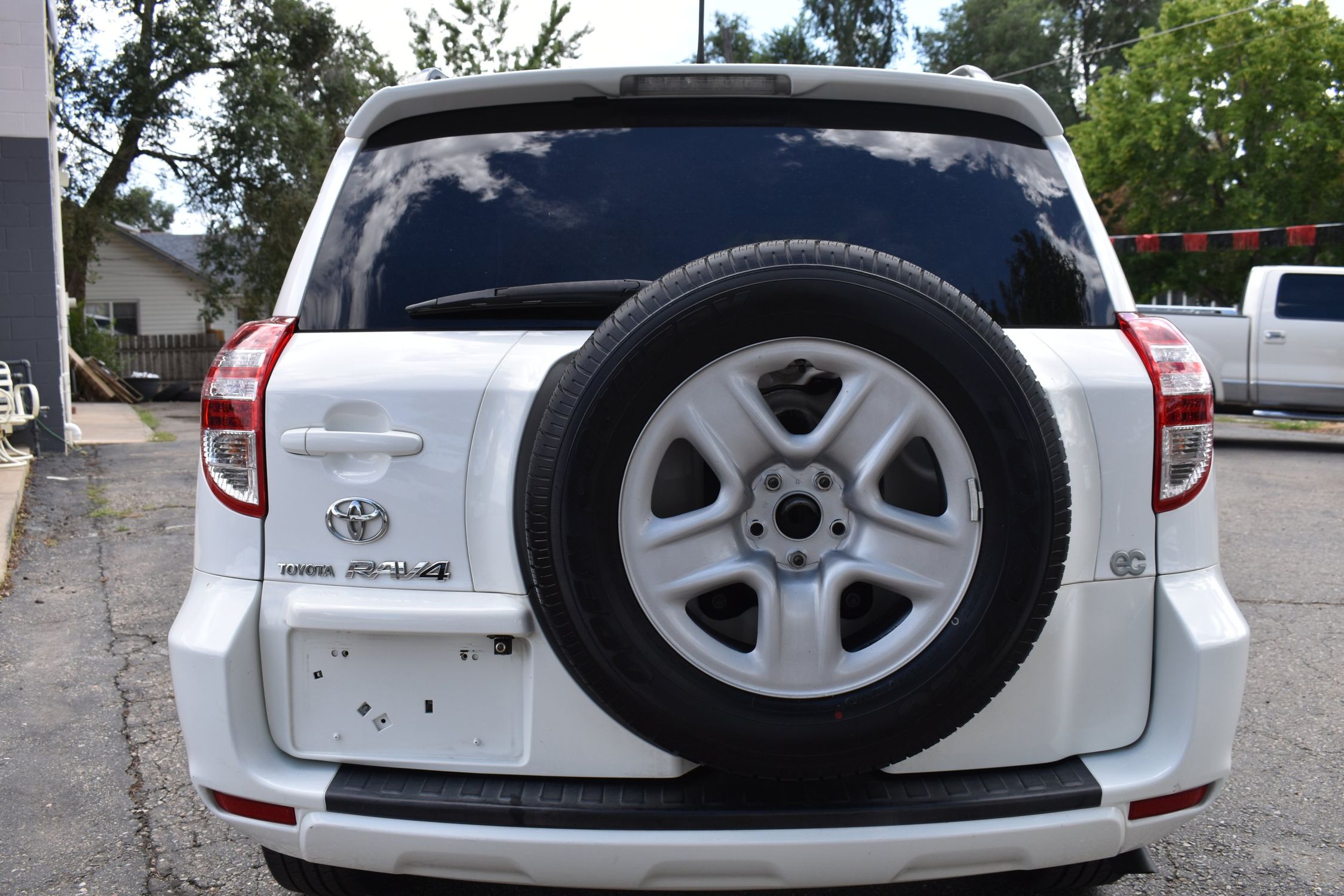 2010 Toyota RAV4 Base photo 4