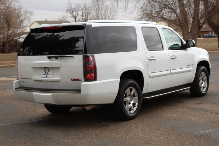 2008 GMC Yukon XL Denali | Victory Motors of Colorado