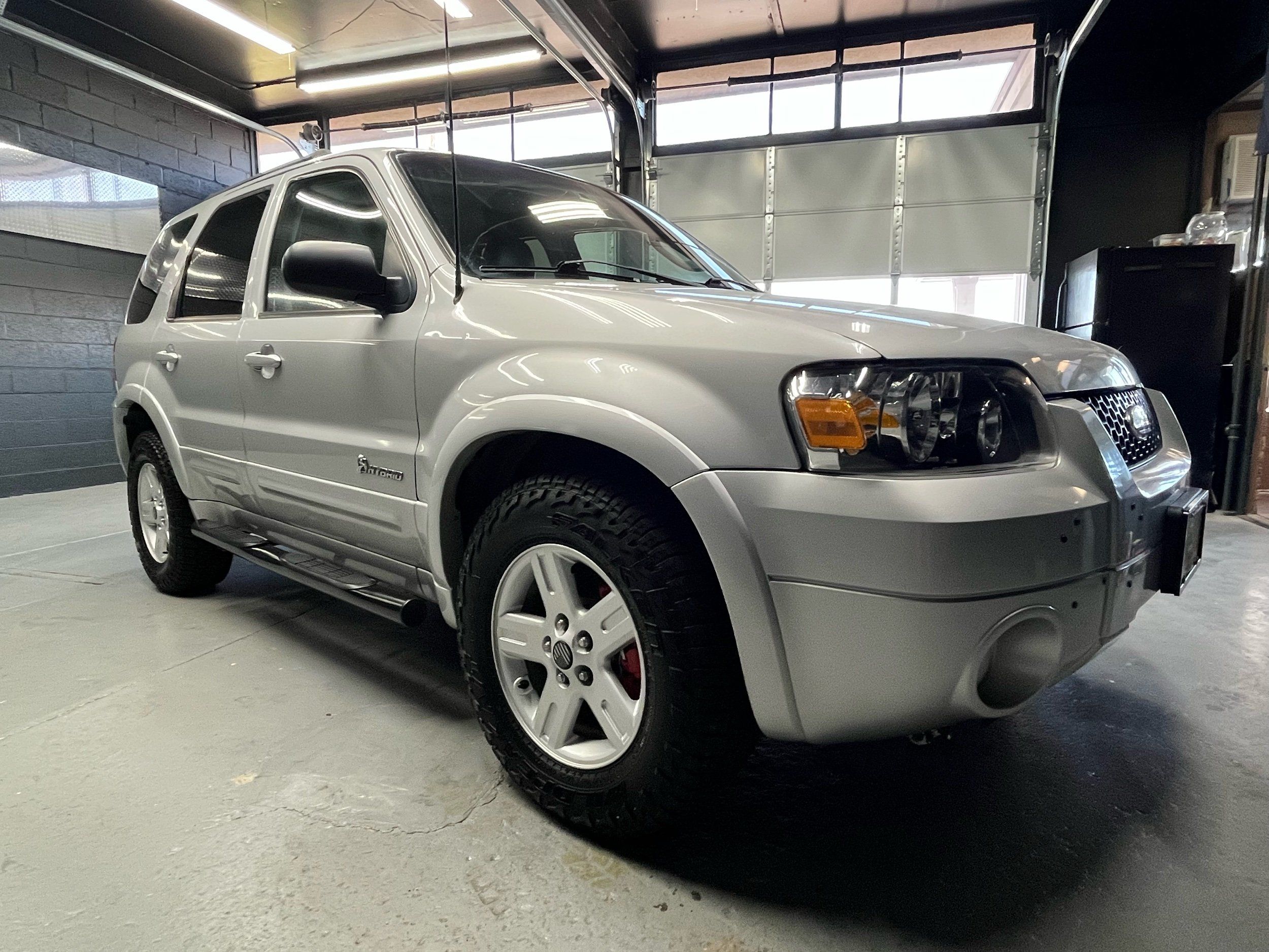 2007 Ford Escape Hybrid 4X4's photo