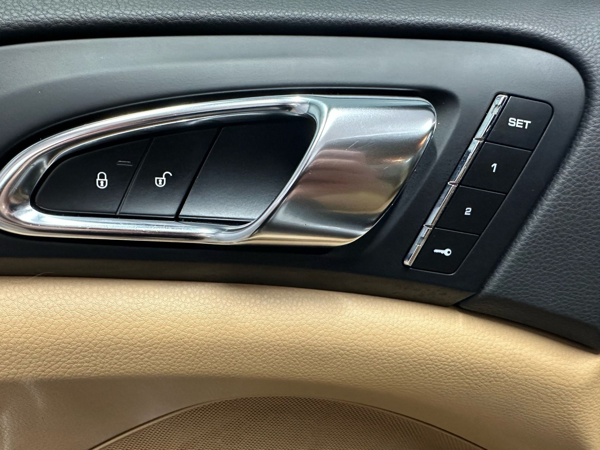 2016 Porsche Cayenne Diesel photo 10