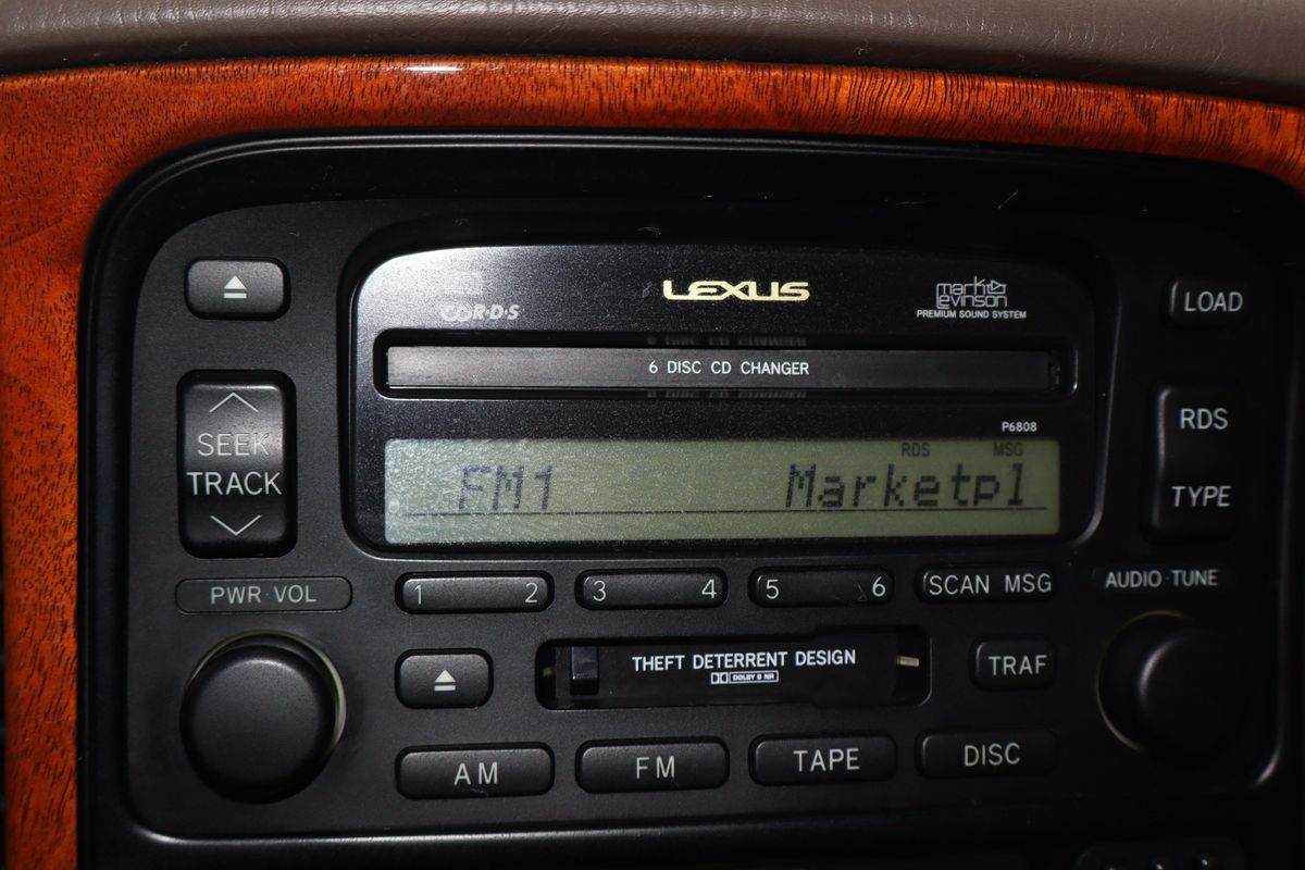 2001 Lexus LX 470 Base