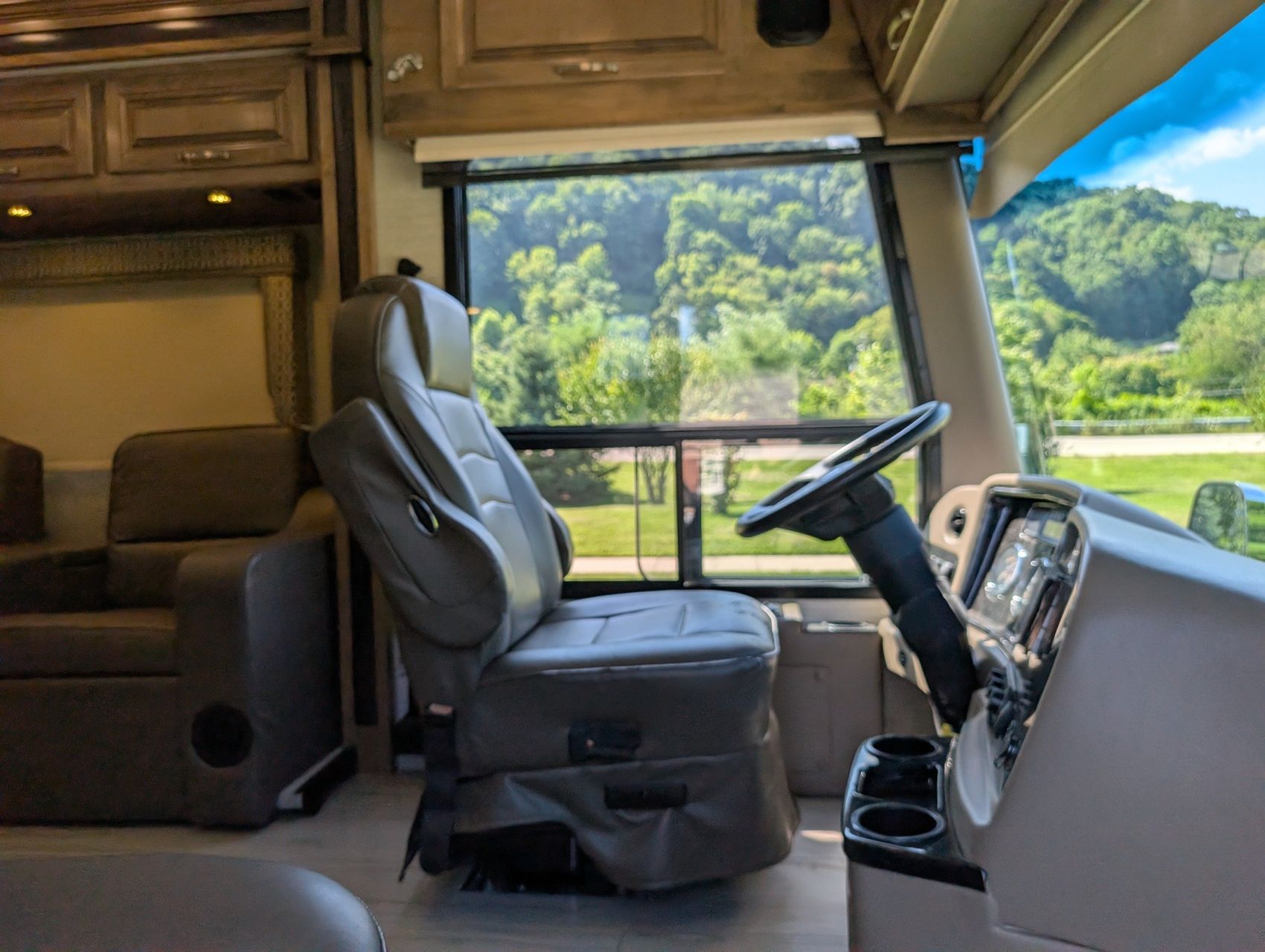 2019 Jayco Embark 69