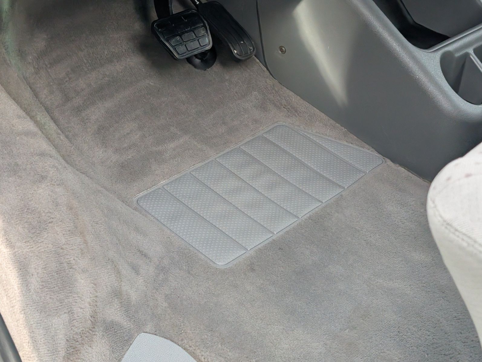 2003 Volkswagen EuroVan 83