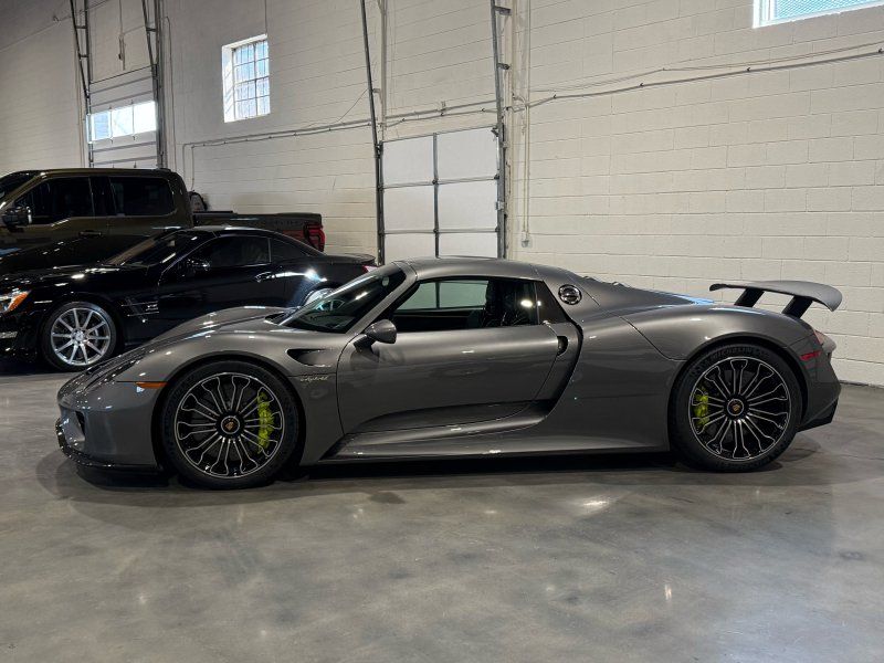 2015 Porsche 918 Spyder, photo 2