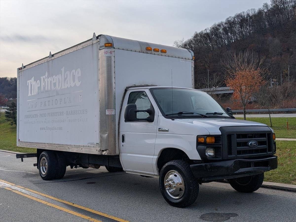 2017 Ford E-Series 1