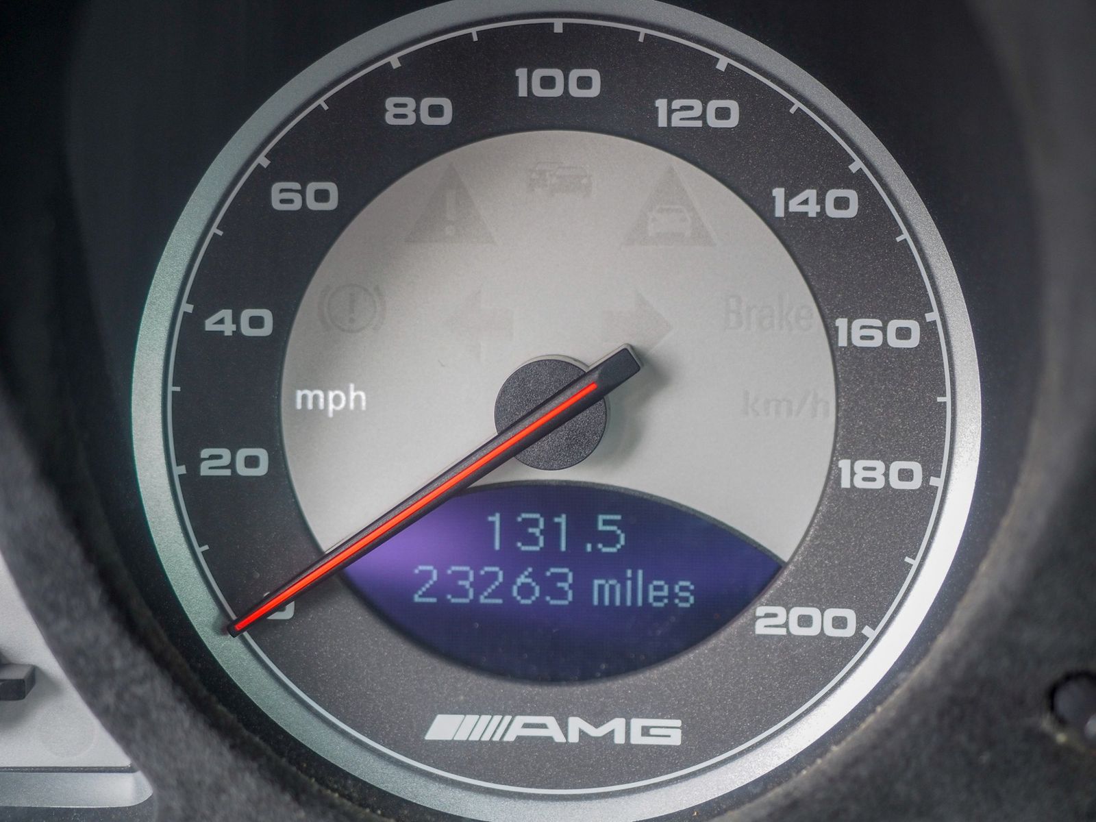 2004 Mercedes-Benz SL-Class 52