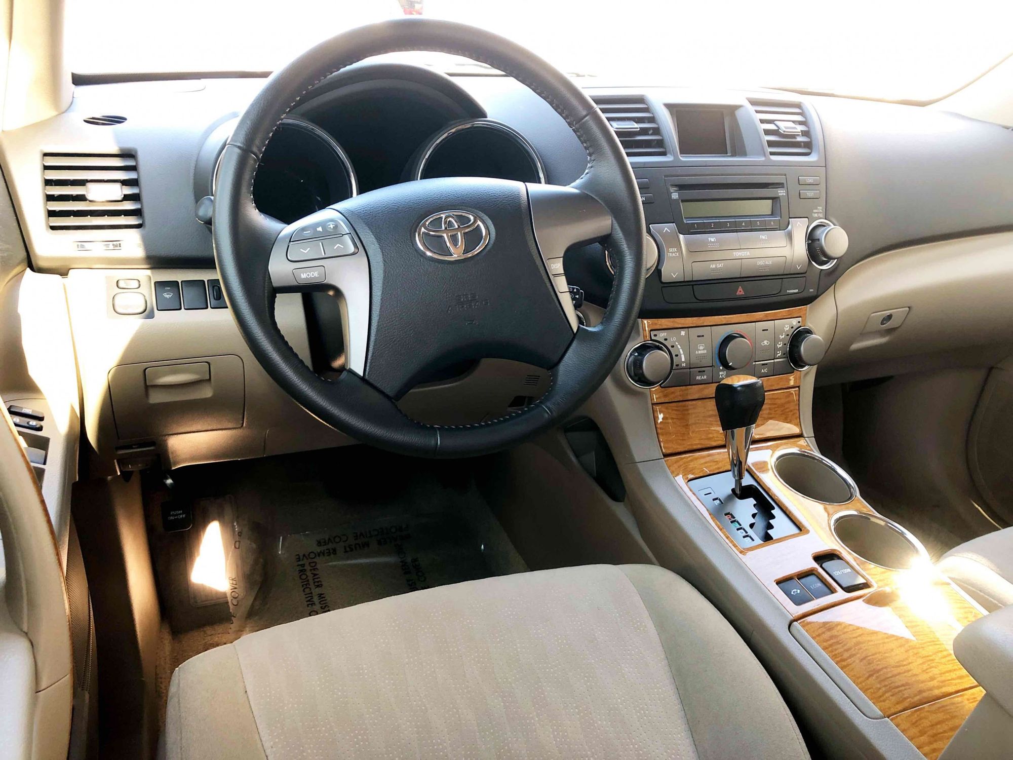 2009 Toyota Highlander Hybrid Base | The Denver Collection