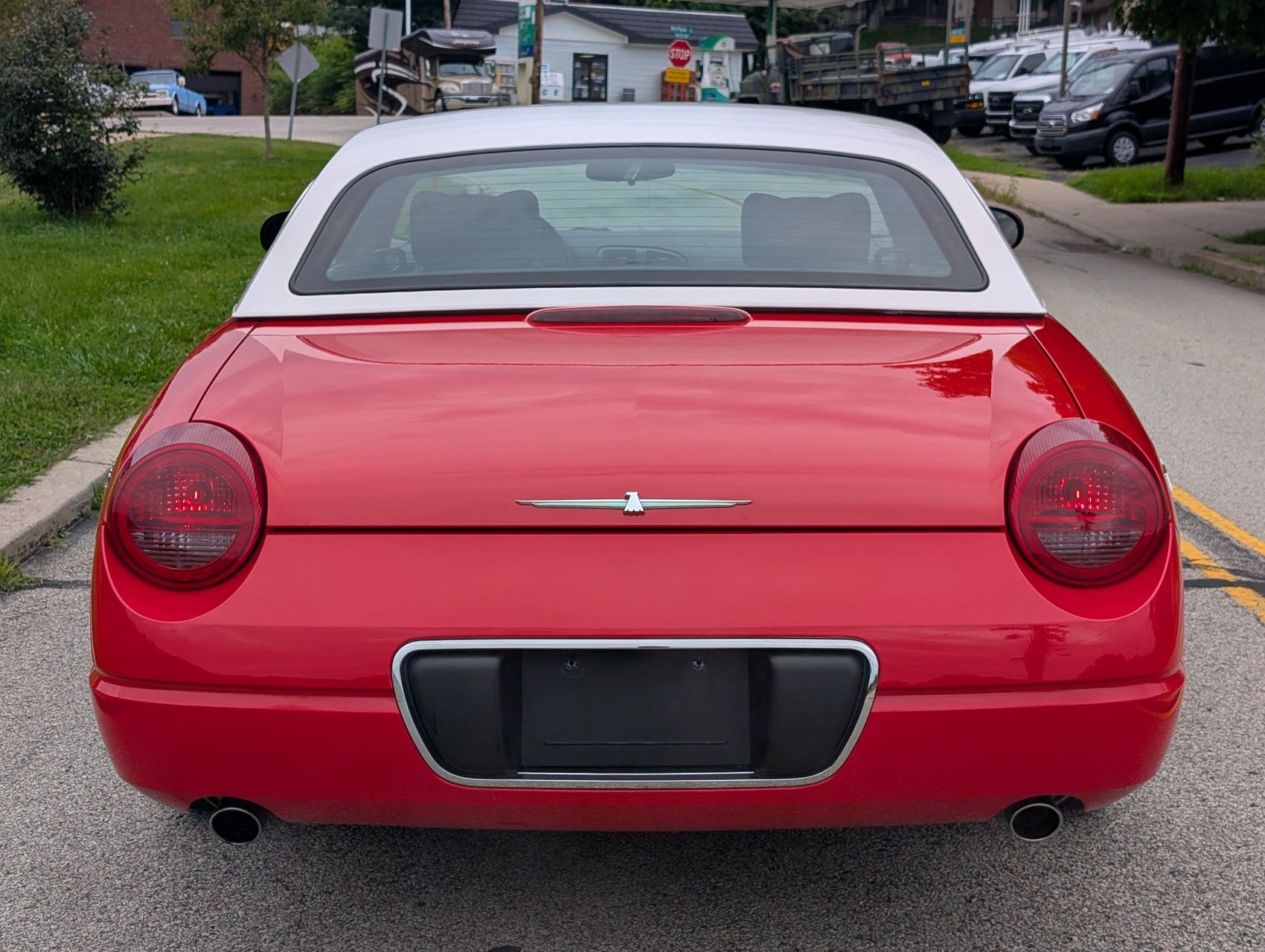 2002 Ford Thunderbird 118
