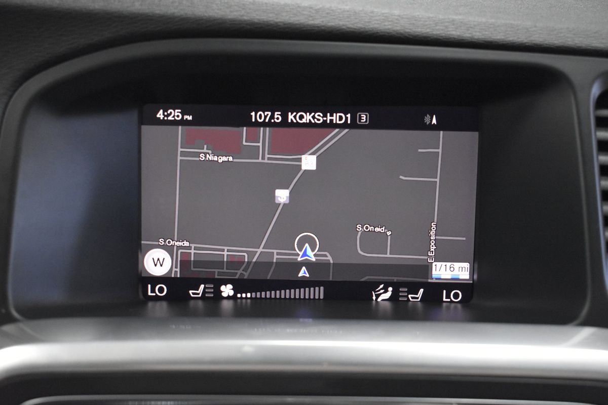 2018 Volvo V60 Cross Country T5