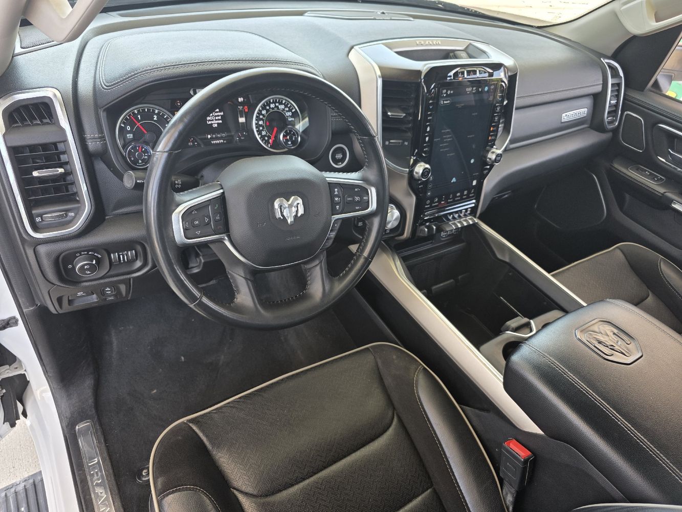 2022 Ram 1500 Laramie photo 12