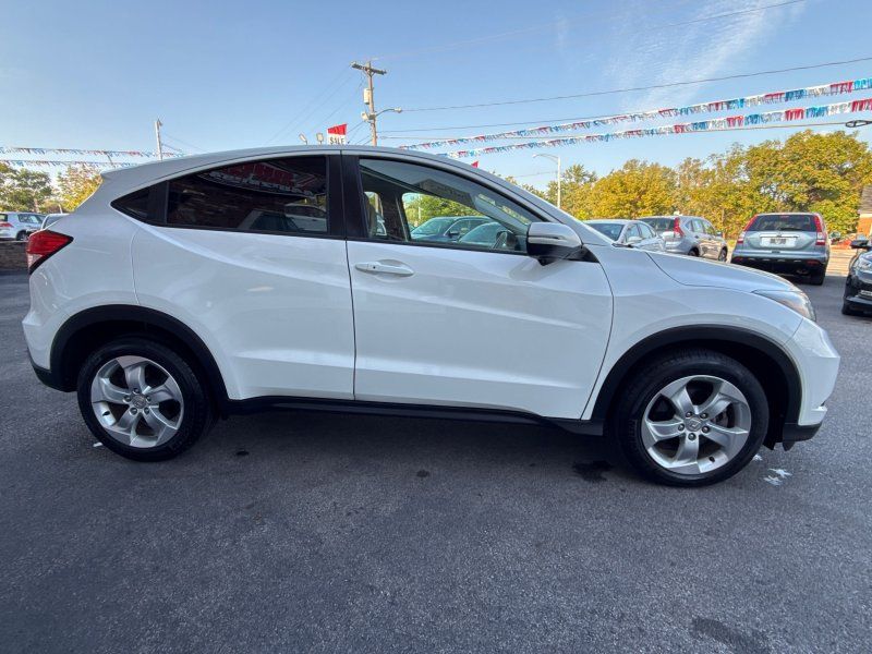 2016 Honda HR-V EX photo 4
