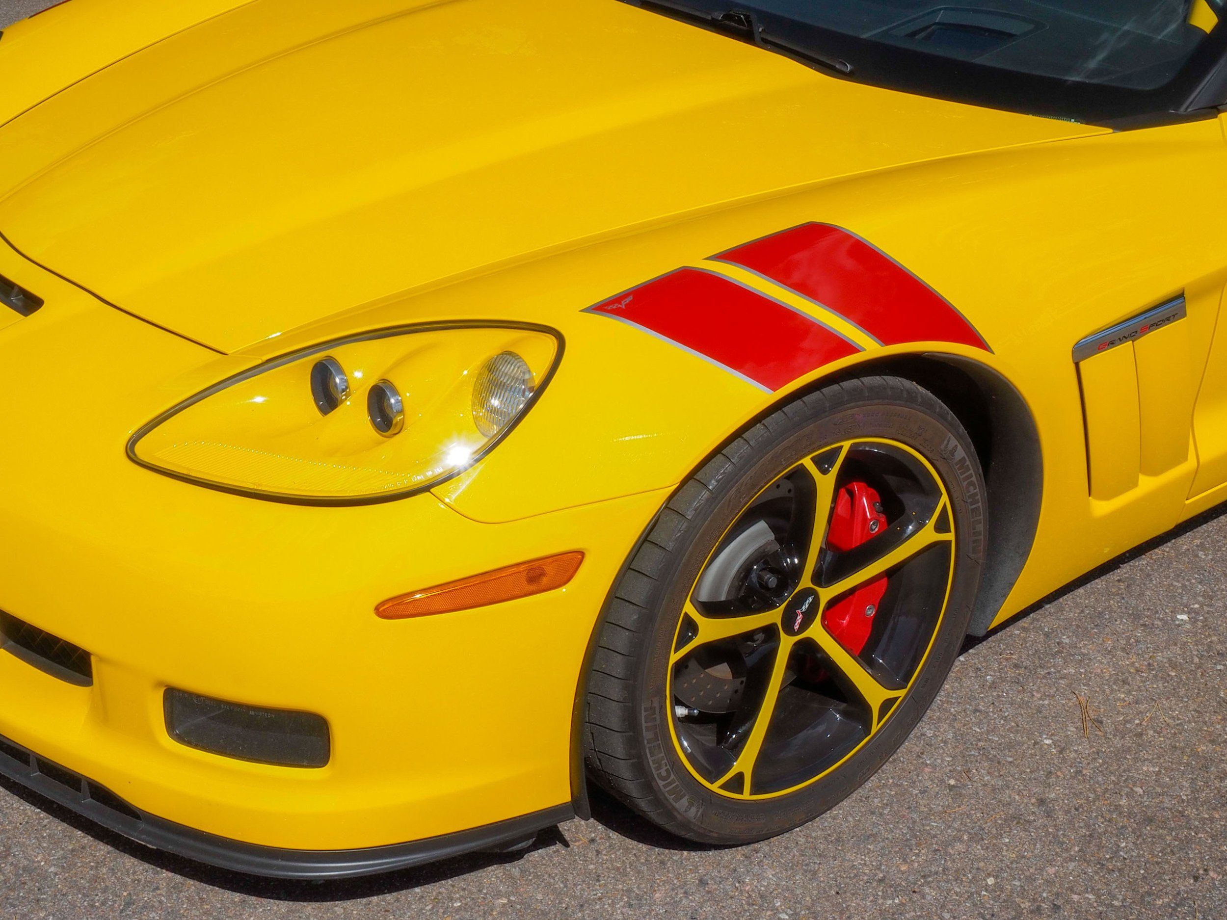 2010 Chevrolet Corvette Yellow Grand Sport